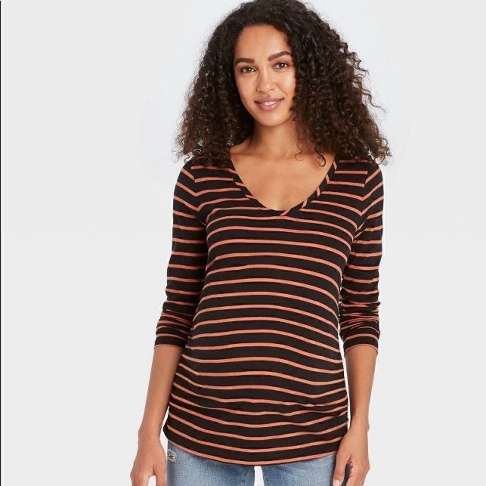 Long sleeve maternity top
